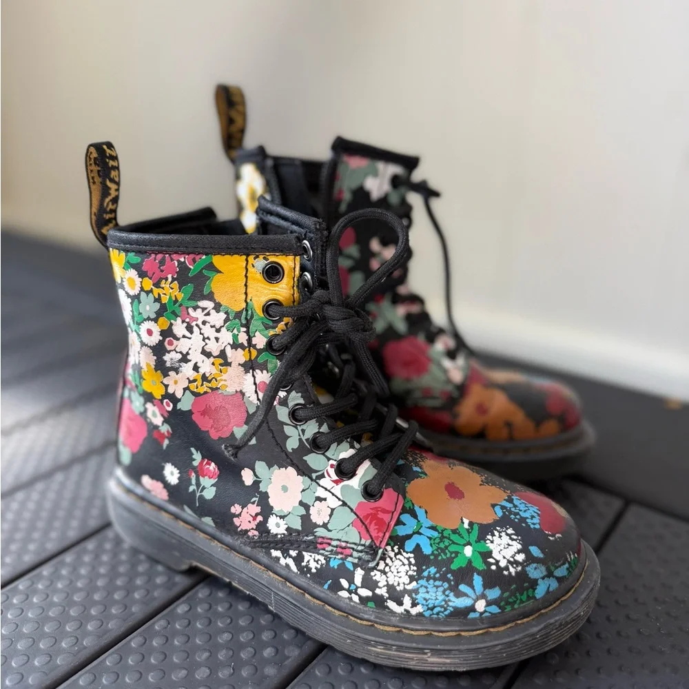 Dr. Martens 1460 Wanderlust Floral Boots